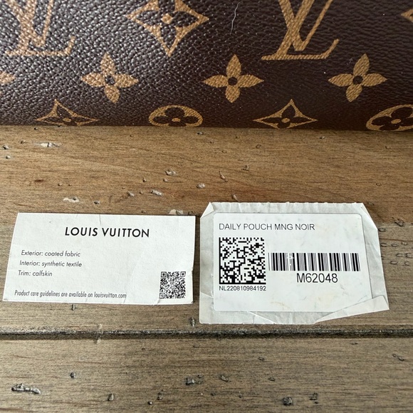 Louis Vuitton Black and Brown Pouch - Picture 7 of 7